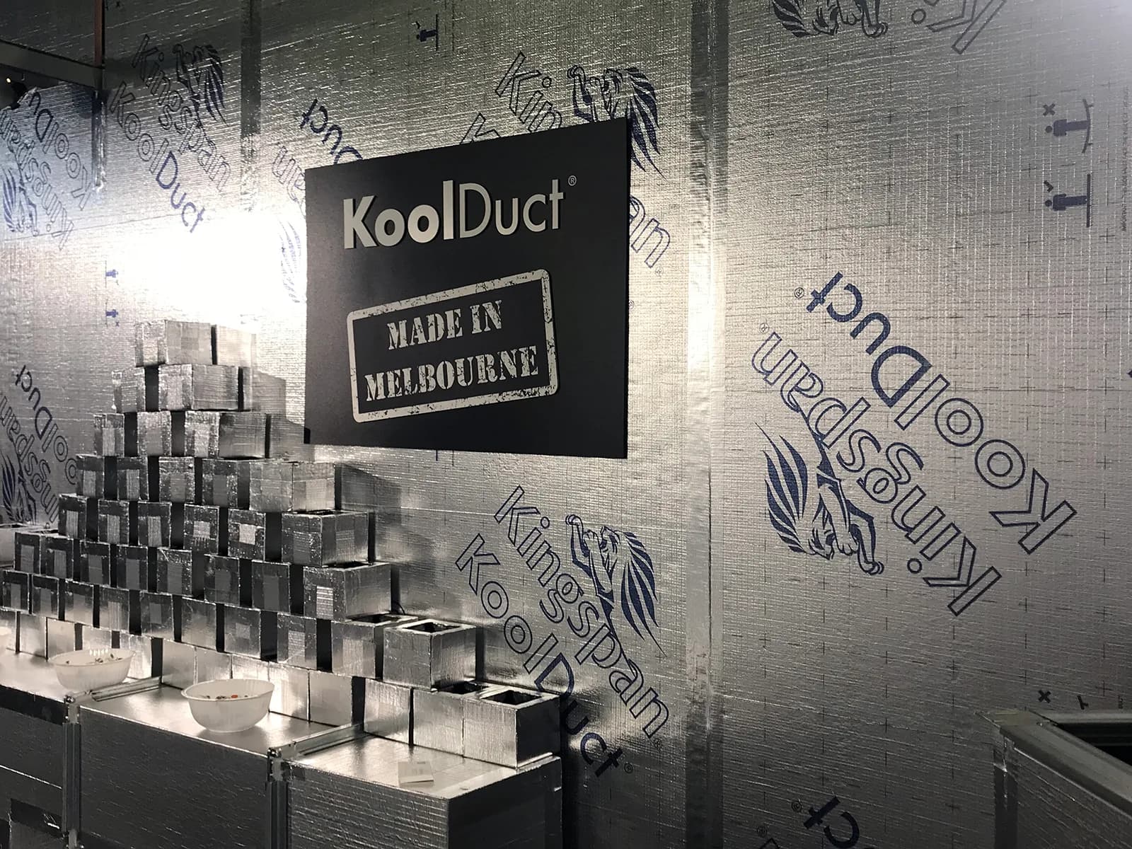 Kingspan KoolDuct 제품 디스플레이 컷